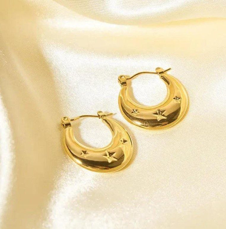 Modern anti tarnish star mark hoop earrings CHARMORA BY ROHI